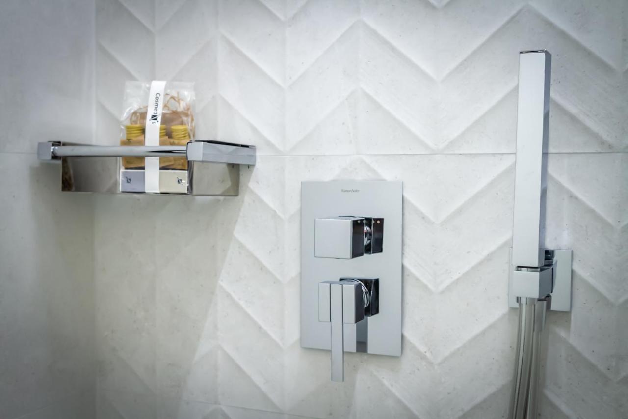 Marbella Banus Suites - Bird Of Paradise Playas Del Duque Banus Suite Apartment Ngoại thất bức ảnh